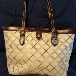 Dooney & Bourke purse